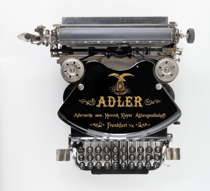 Adler Schreibmaschine (c) HMF_klein